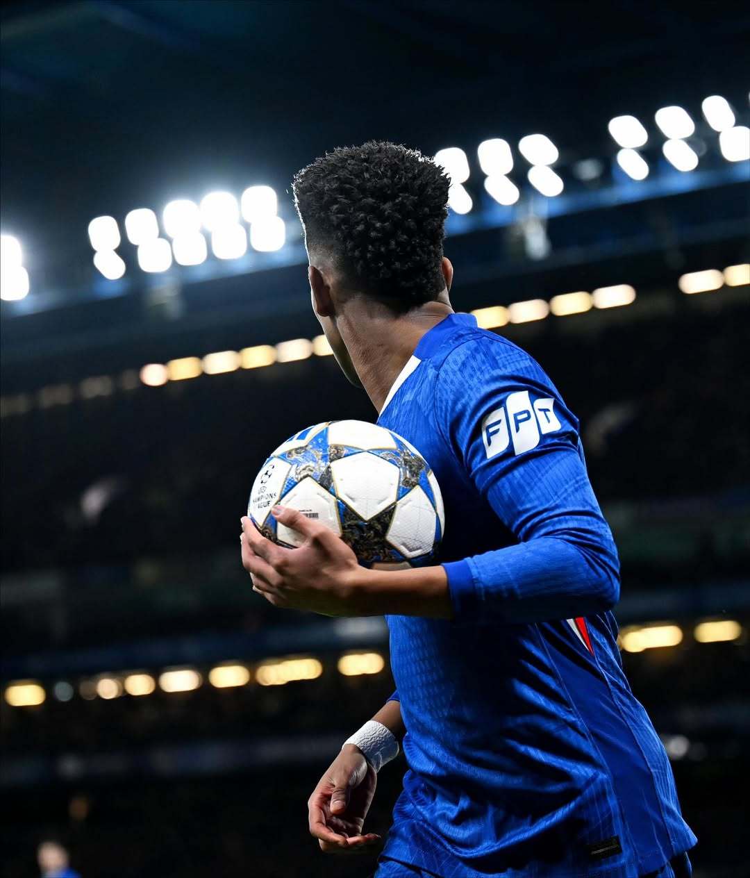 巴萨锋线疯狂进球,带领球队一路高歌 巴萨锋线疯狂进球,带领球队一路高歌